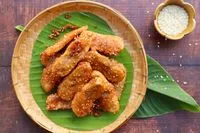 Kafe Unik di Lapangan Padel hingga Pisang Goreng